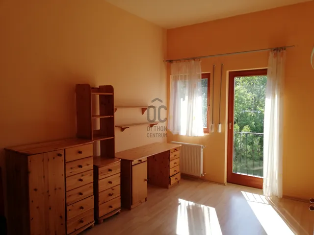 Kiadó ház Szada 200 nm