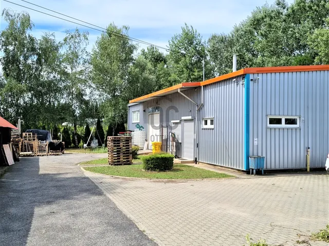Eladó kereskedelmi és ipari ingatlan Szada 375 nm