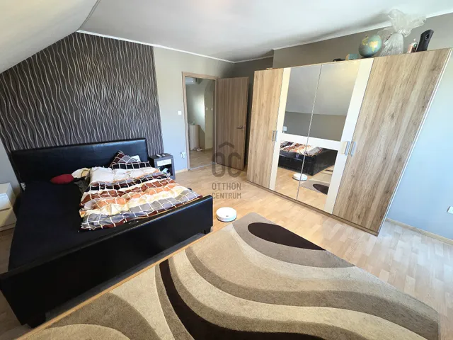 Eladó ház Budapest XX. kerület, Pacsirtatelep 189 nm