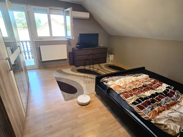 Eladó ház Budapest XX. kerület, Pacsirtatelep 189 nm