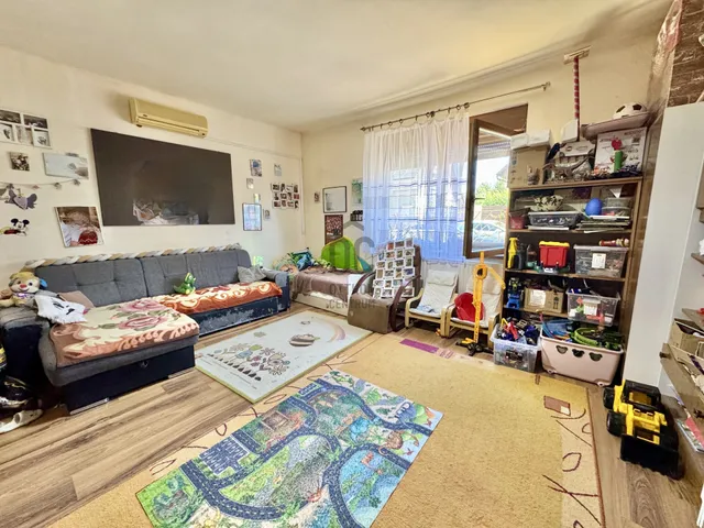 Eladó lakás Budapest XVIII. kerület, Újpéteritelep 59 nm