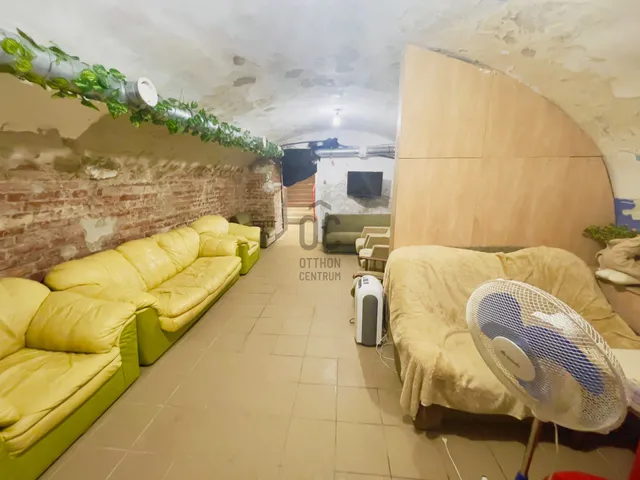Eladó kereskedelmi és ipari ingatlan Budapest XIII. kerület, Újlipótváros 176 nm