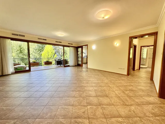 Kiadó lakás Budapest II. kerület, Szépvölgy 200 nm