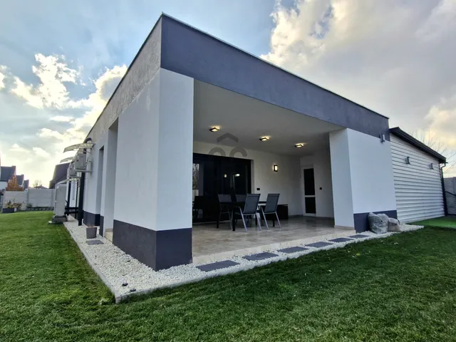 Eladó ház Zsámbék 109 nm