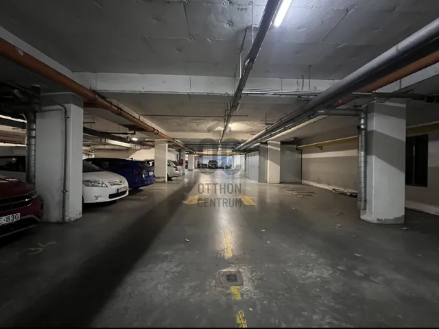 Eladó garázs Budapest IX. kerület, Középső Ferencváros 12 nm