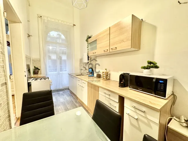 Eladó lakás Budapest VI. kerület, Diplomatanegyed 92 nm
