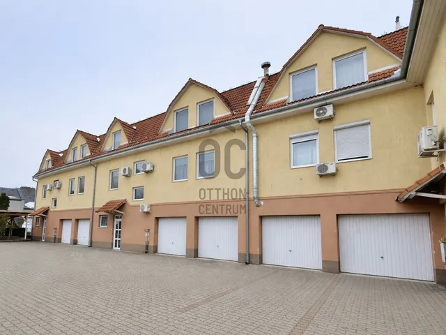 Eladó lakás Budapest XVIII. kerület, Újpéteritelep 52 nm