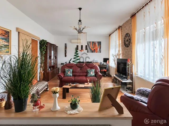 Eladó ház Budapest XXII. kerület, Budatétény 267 nm