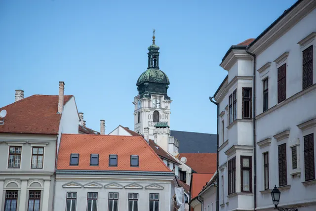 Eladó kereskedelmi és ipari ingatlan Győr 34 nm