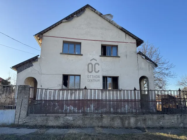 Eladó ház Gönyű 195 nm
