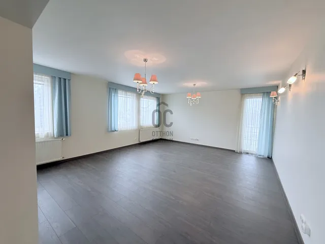 Eladó lakás Győr 122 nm