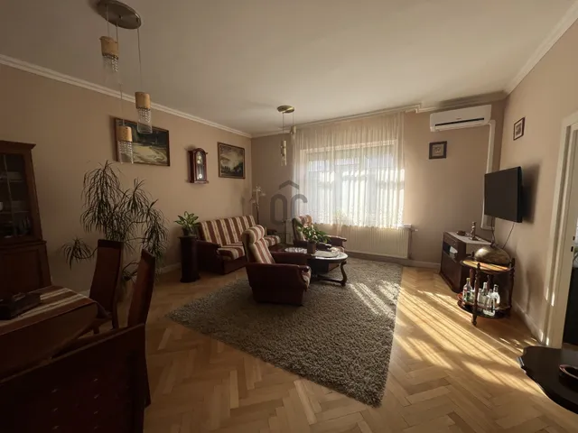 Eladó lakás Győr 86 nm