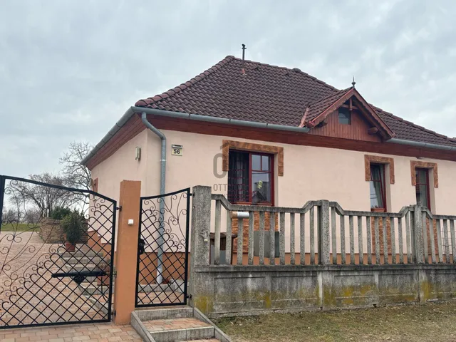 Eladó ház Győr, Ménfőcsanak 116 nm
