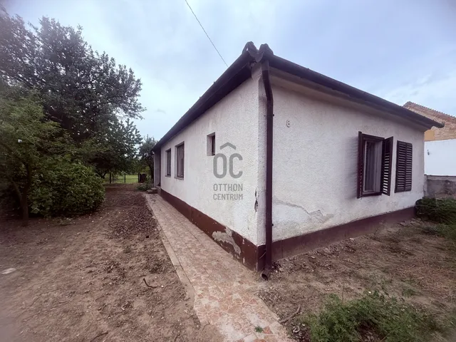 Eladó ház Tét 90 nm