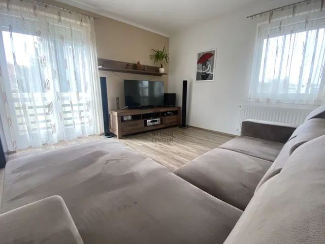 Eladó lakás Győr, Révfalu 68 nm