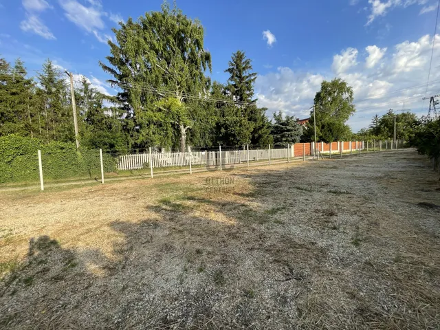 Eladó telek Győr, Ipari park 871 nm