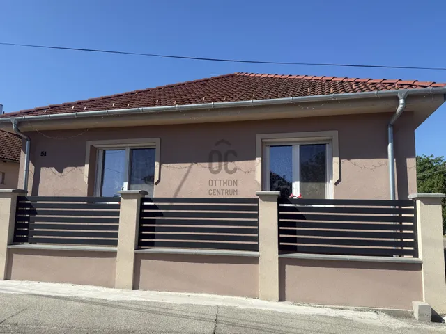 Eladó ház Nyúl 130 nm