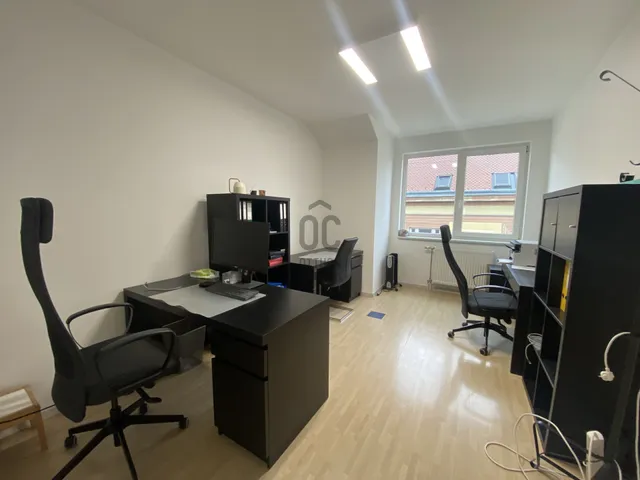 Kiadó kereskedelmi és ipari ingatlan Győr 98 nm