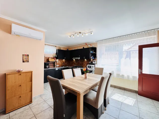 Eladó ház Győr, Ménfőcsanak 150 nm