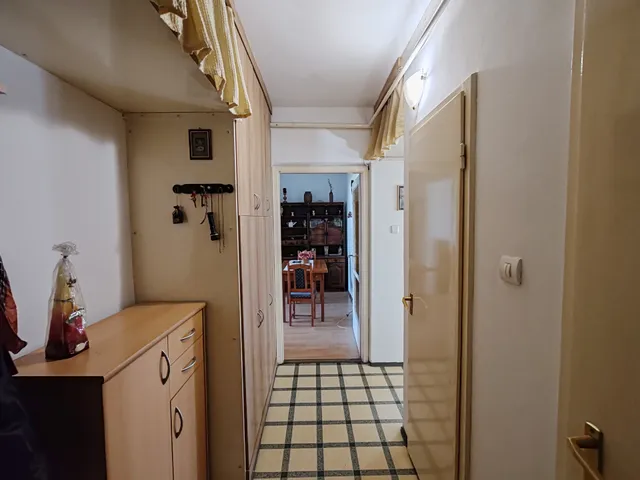 Eladó lakás Győr, Adyváros 53 nm