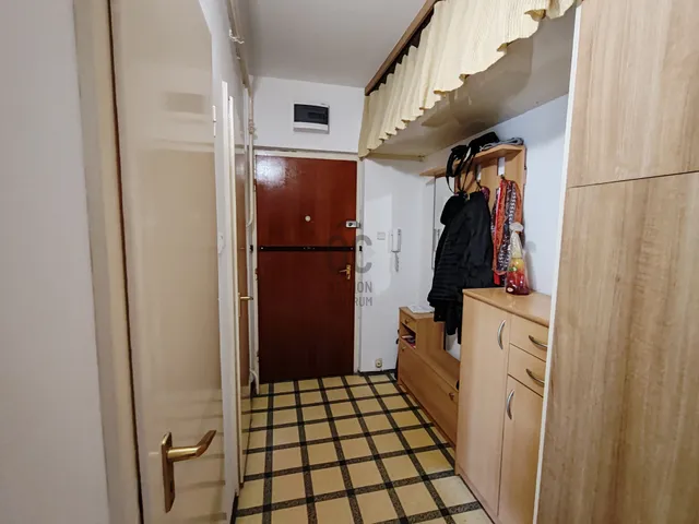 Eladó lakás Győr, Adyváros 53 nm