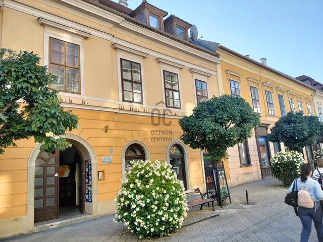 Eladó lakás Győr 76 nm