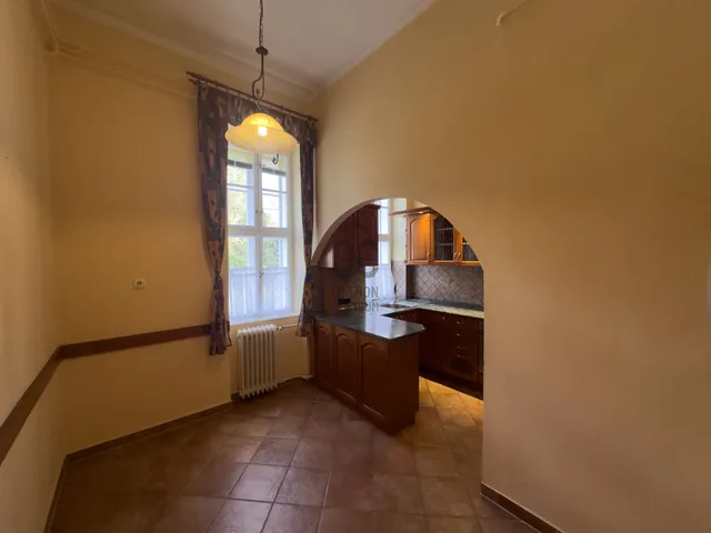 Eladó lakás Győr 76 nm