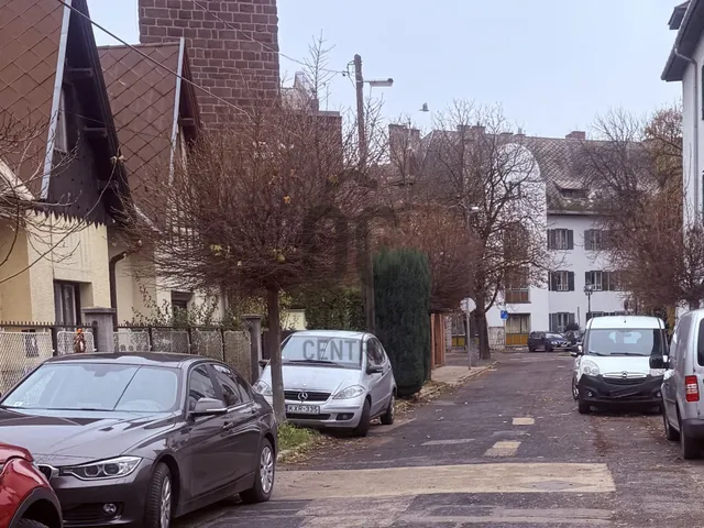 Kiadó ház Győr, Gyárváros 100 nm