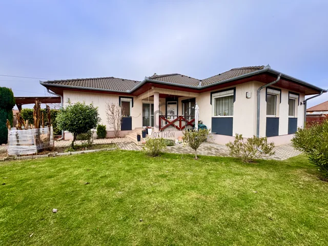 Eladó ház Győrzámoly 135 nm