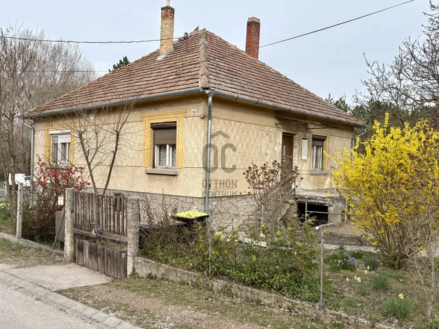 Eladó ház Győr, Bácsa 573 nm