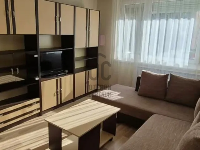 Eladó lakás Győr, Adyváros 47 nm