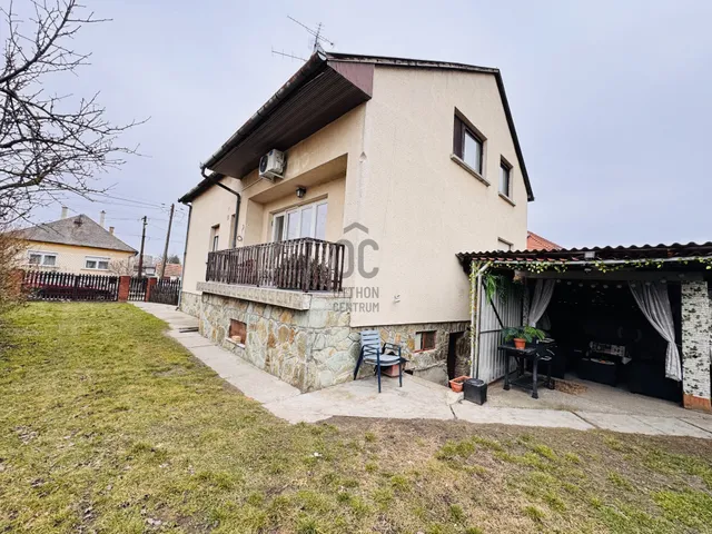 Eladó ház Győrzámoly 171 nm