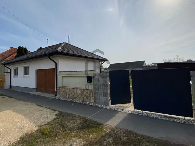 Eladó ház Kunsziget 66 nm