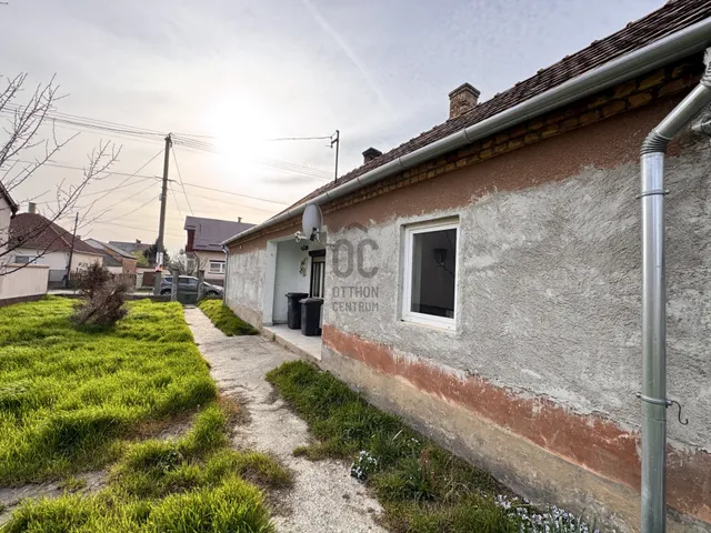 Eladó ház Tét 60 nm