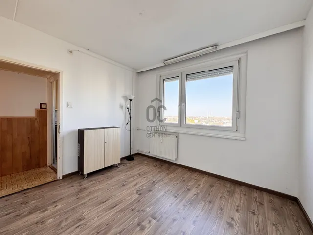 Eladó lakás Győr, Adyváros 62 nm