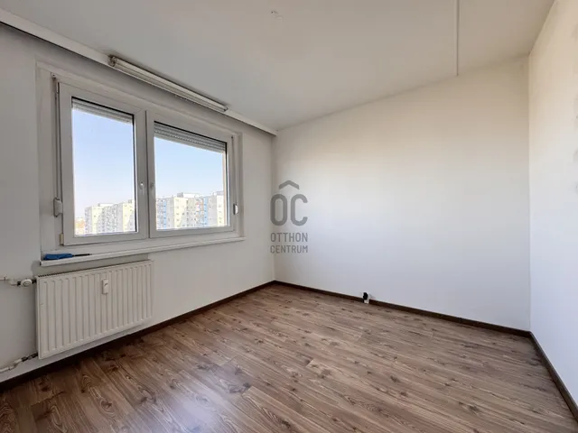 Eladó lakás Győr, Adyváros 62 nm