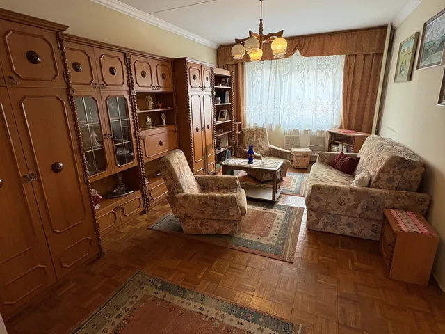 Eladó lakás Győr, Adyváros 62 nm