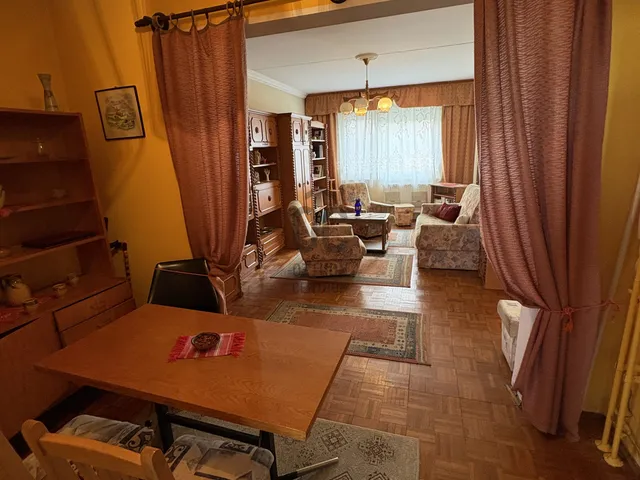 Eladó lakás Győr, Adyváros 62 nm