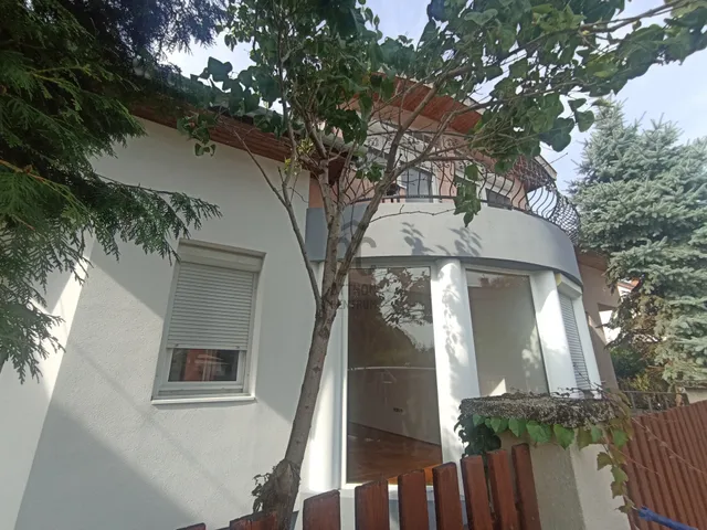 Eladó ház Győr, Bácsa 250 nm