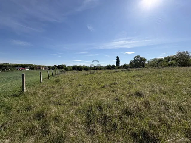 Eladó telek Győrszemere 1809 nm
