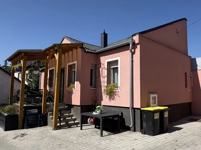 Eladó ház Győr, Nádorváros 110 nm