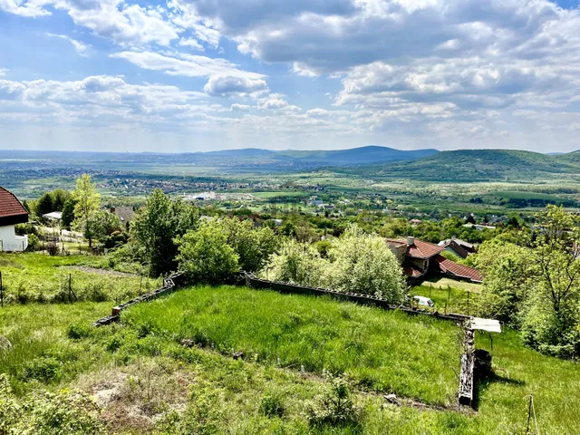 Eladó telek Szentendre, Pismány 1080 nm