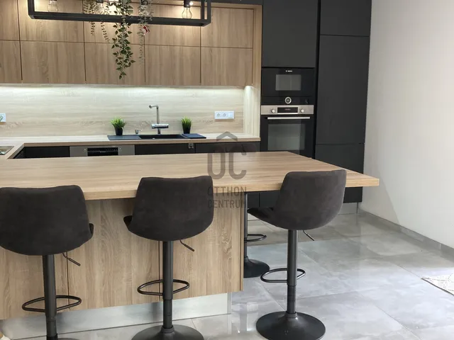 Eladó ház Leányfalu 160 nm