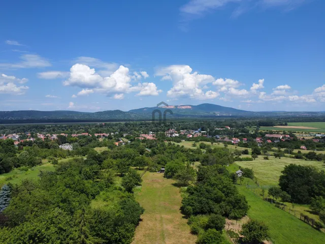 Eladó telek Dunabogdány 856 nm