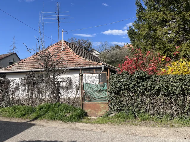Eladó telek Szentendre 1165 nm