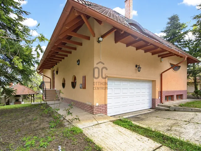 Eladó ház Leányfalu 350 nm