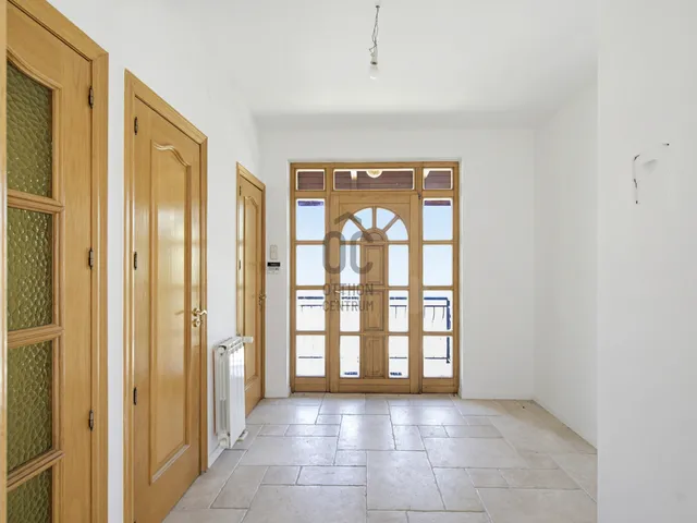 Eladó ház Leányfalu 350 nm