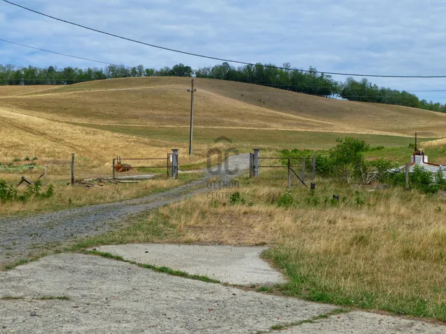 Eladó mezőgazdasági ingatlan Nagykeresztúr 33761 nm