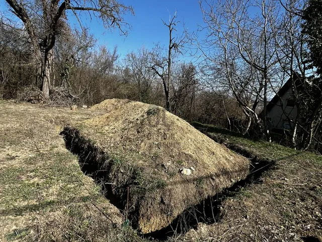 Eladó telek Leányfalu 352 nm