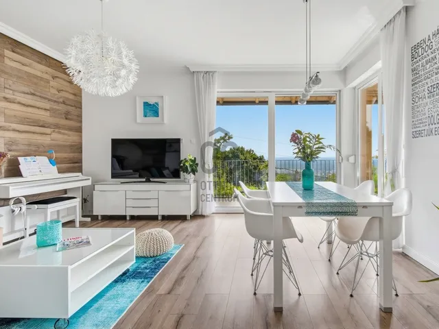 Eladó ház Leányfalu 179 nm